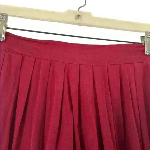 Vintage Signet Sportswear Pleated Maroon Pants - Size Small - Picture 3 of 5